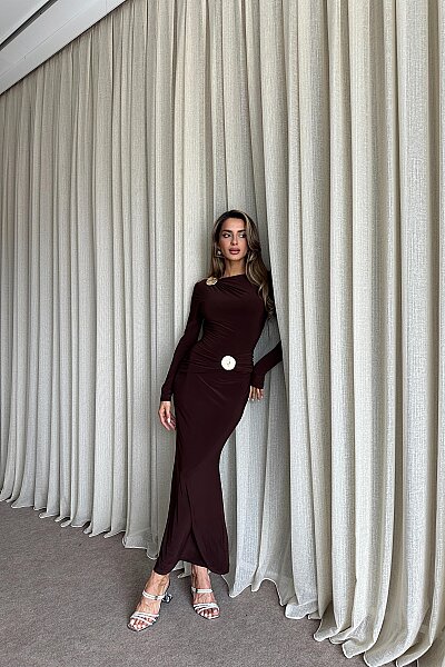 Aksesuar Detaylı Sandy Uzun Elbise - Kahve - 3