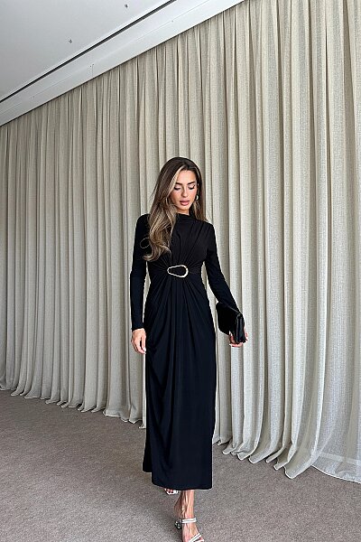 Önü Büzgülü Toka Detaylı Uzun Elbise - Siyah - MAT Collection